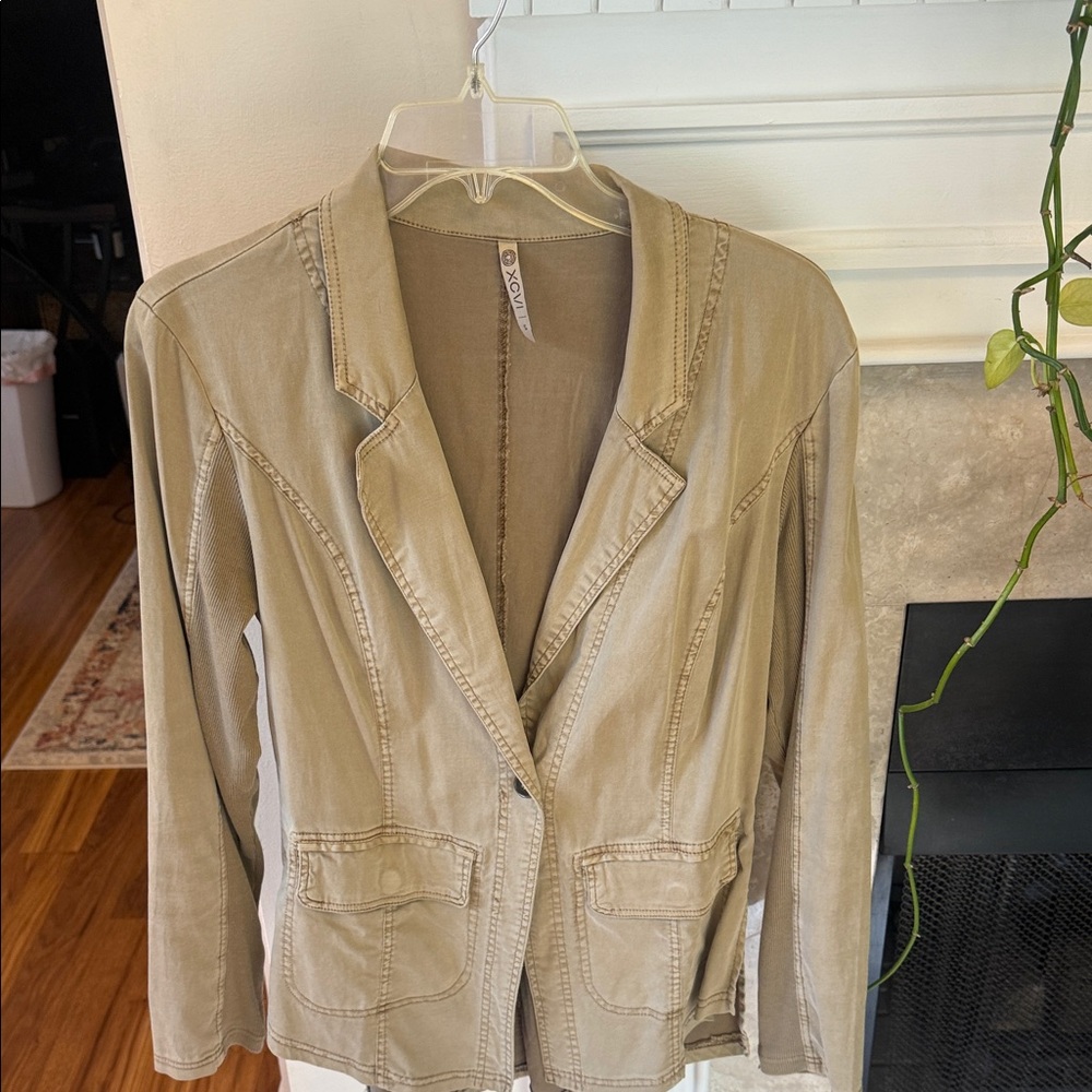 XCVI Women's Beige Blazer